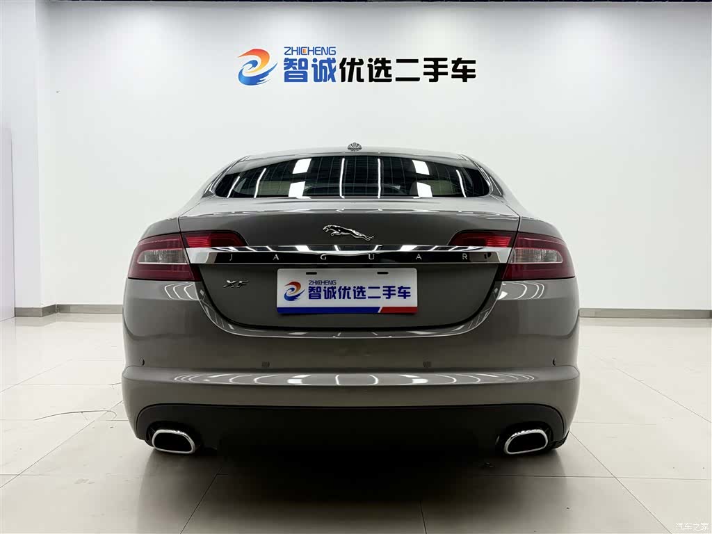 Jaguar XF, 2008 3