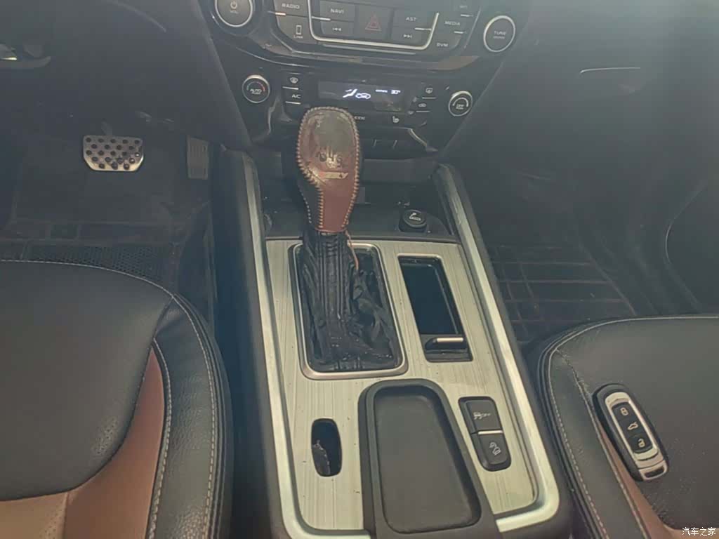 Geely X6, 2017 14