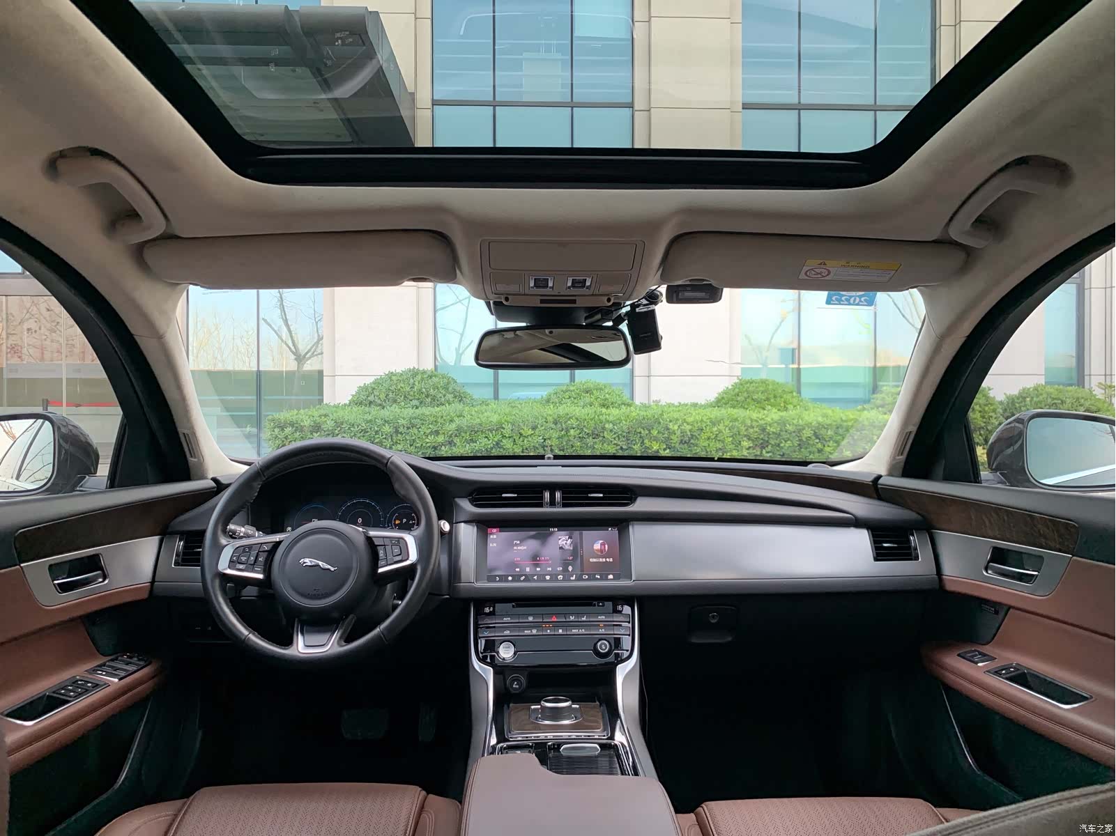 Land Rover XFL, 2018 18