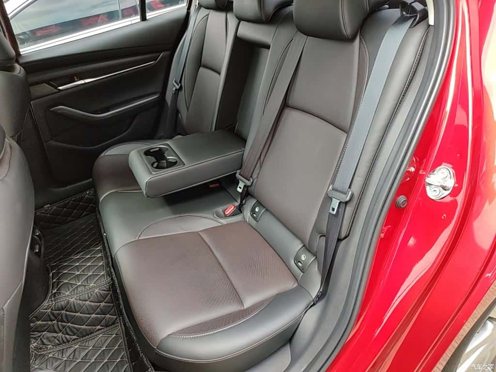 Mazda Mazda3, 2021 17