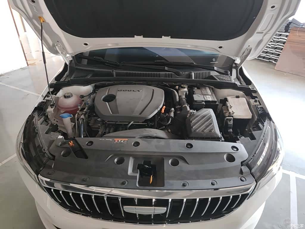 Geely Emgrand, 2025 20