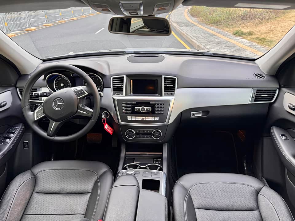 Mercedes-Benz M class