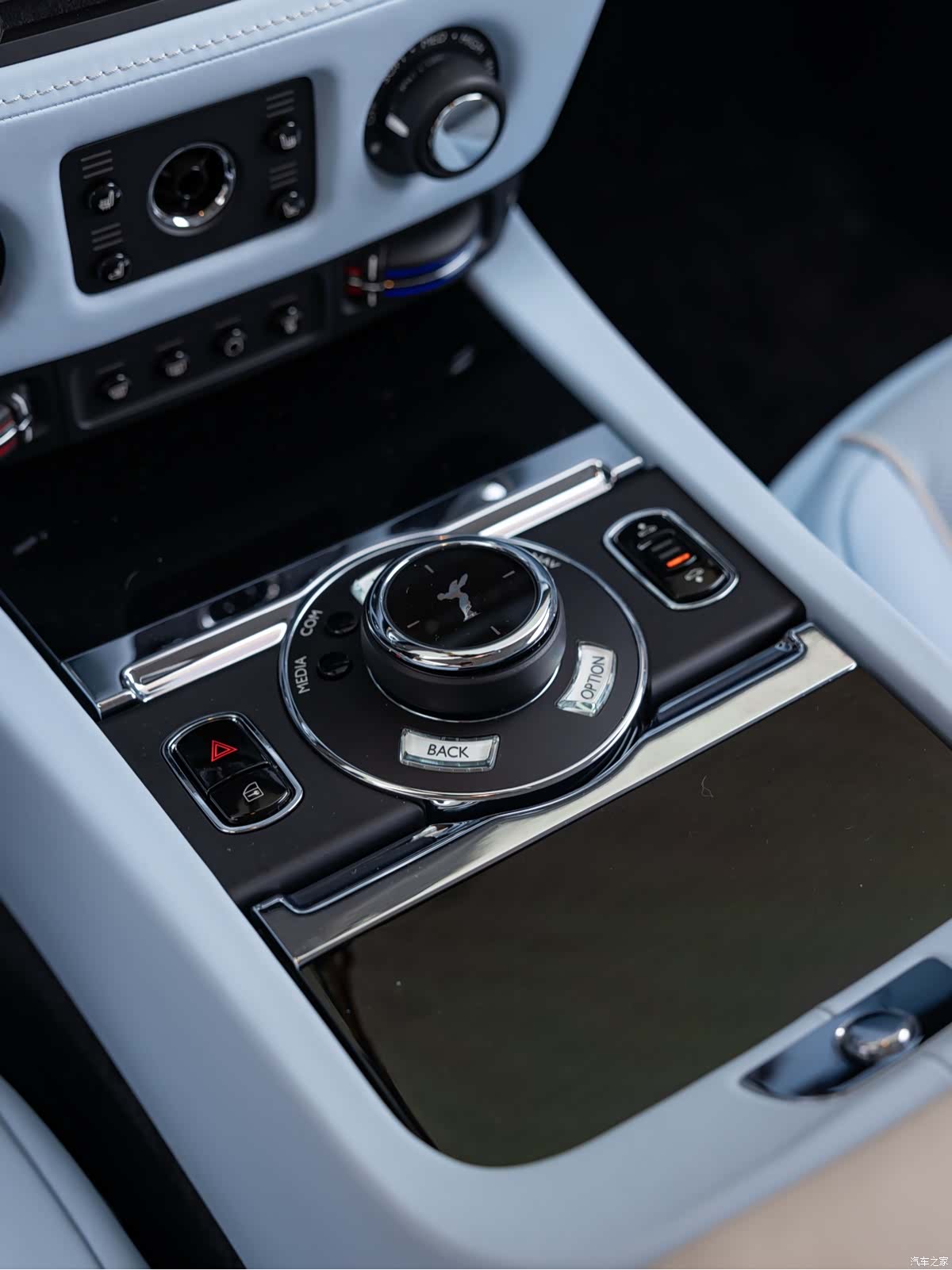 Rolls-Royce Wraith, 2022 16