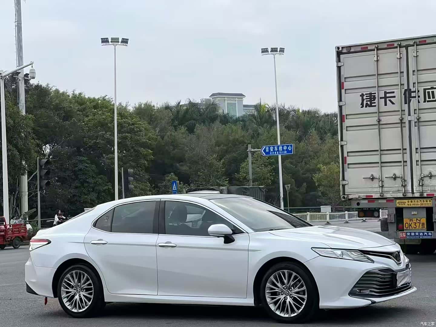 Toyota Camry, 2018 3