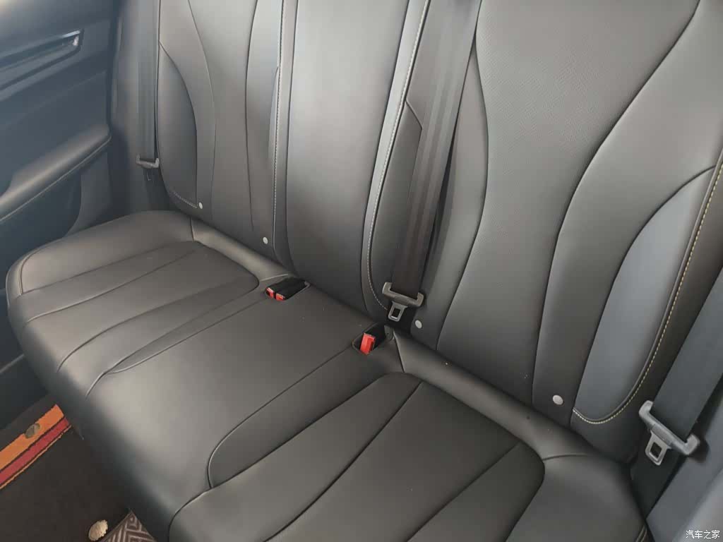Roewe i5, 2022 13