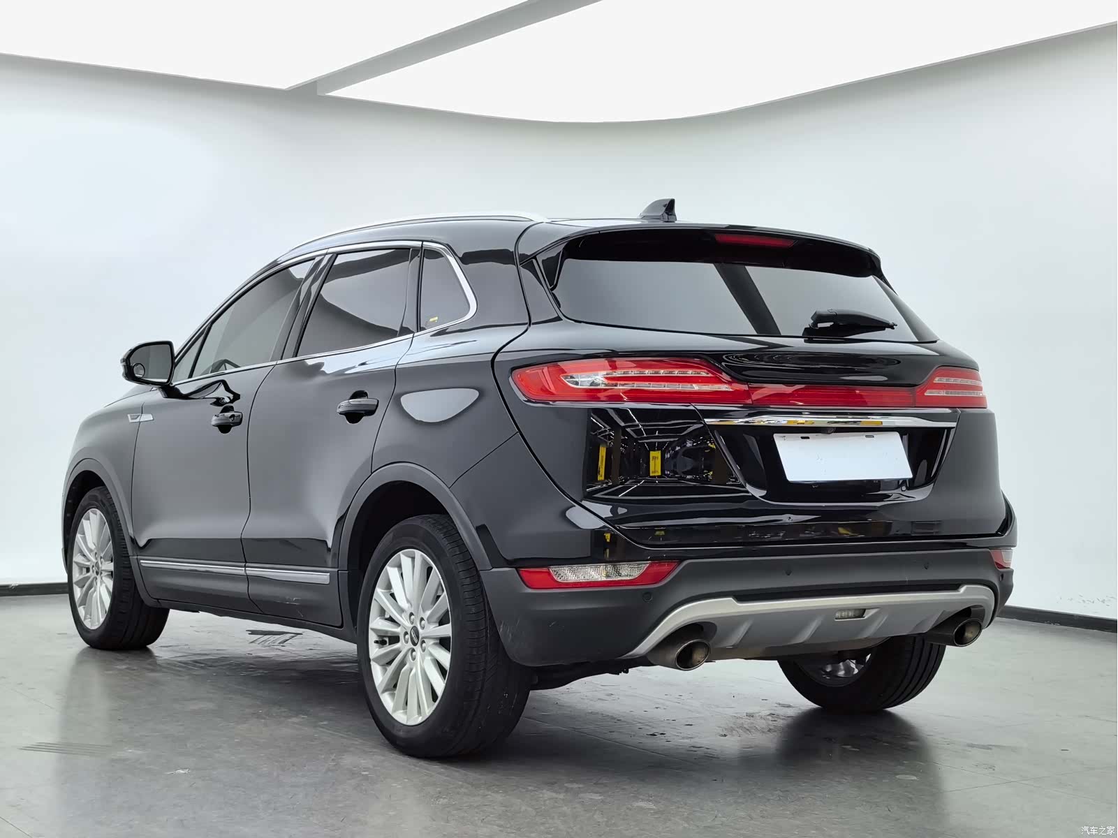 Lincoln MKC, 2019 4