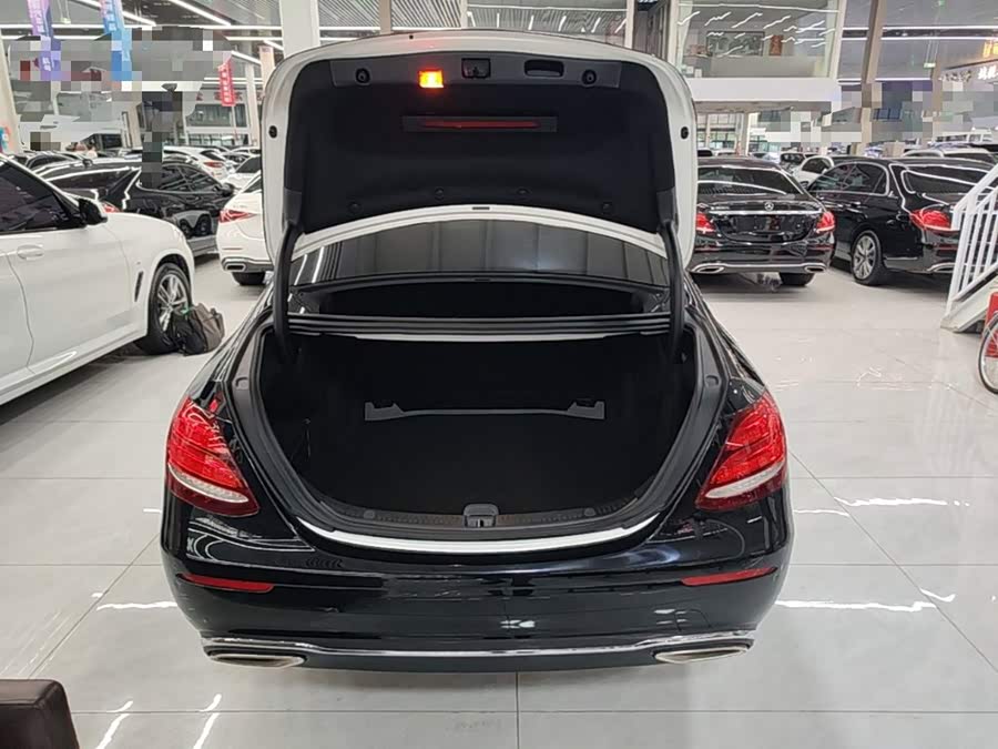 Mercedes-Benz E-Class 2019, фото 18