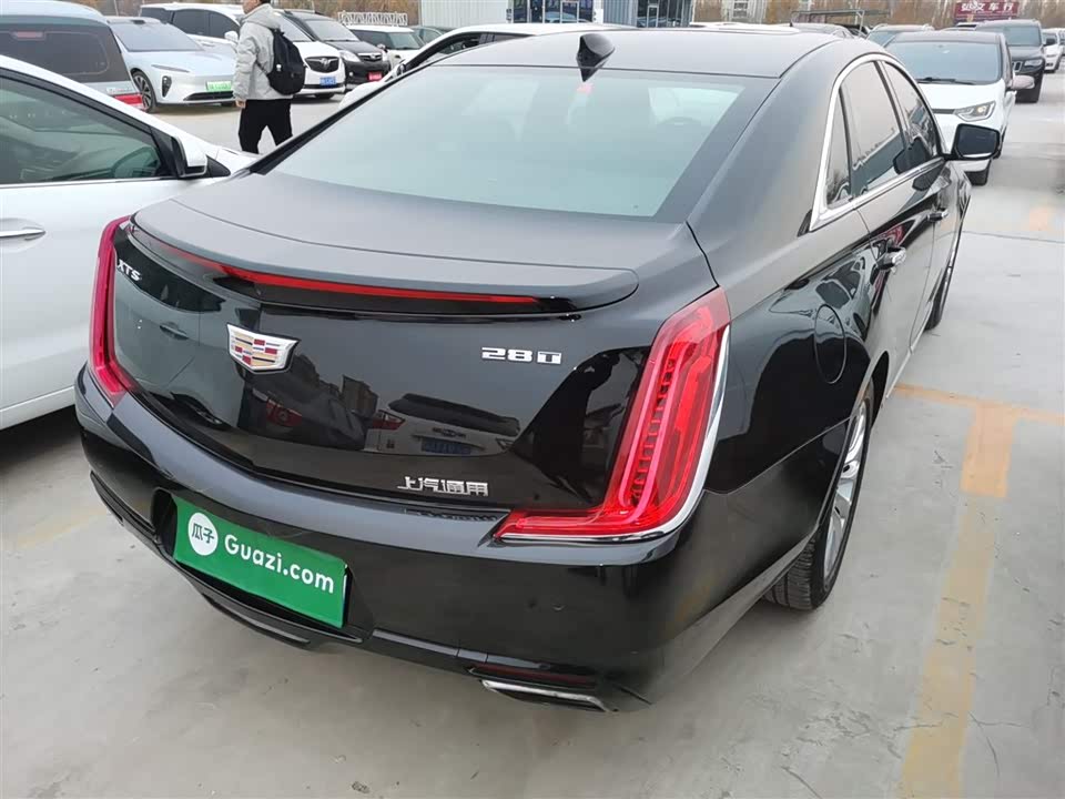 Cadillac XTS