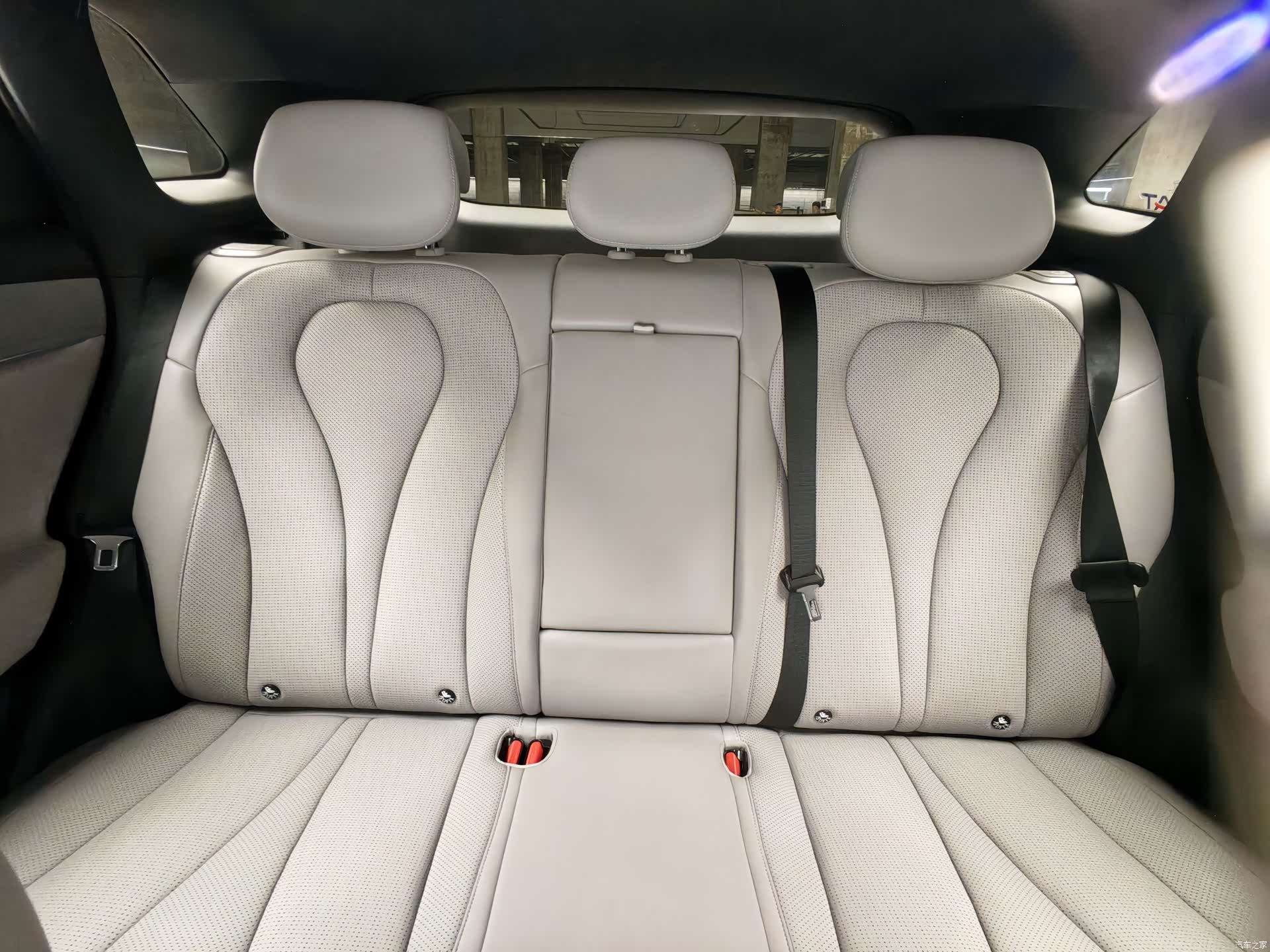 BYD HiAce, 2025 13