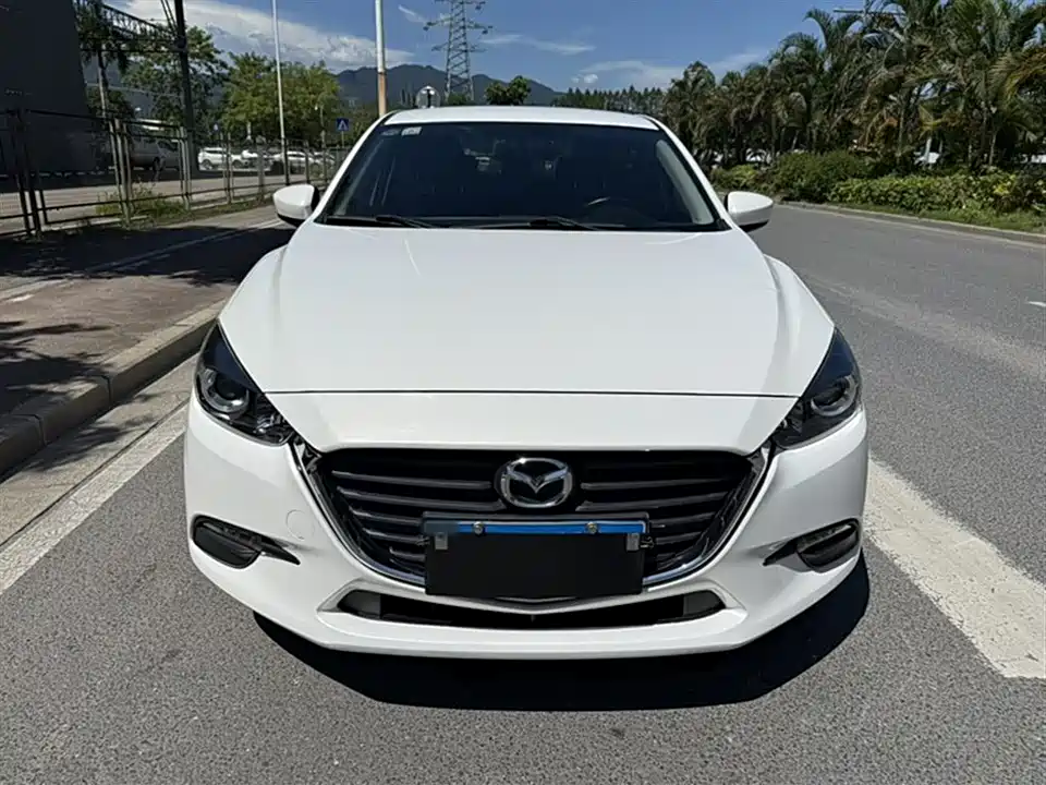 Mazda 3 Angkesaila