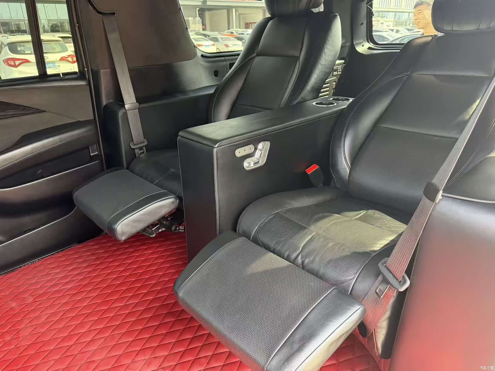 Cadillac Escalade, 2018 10