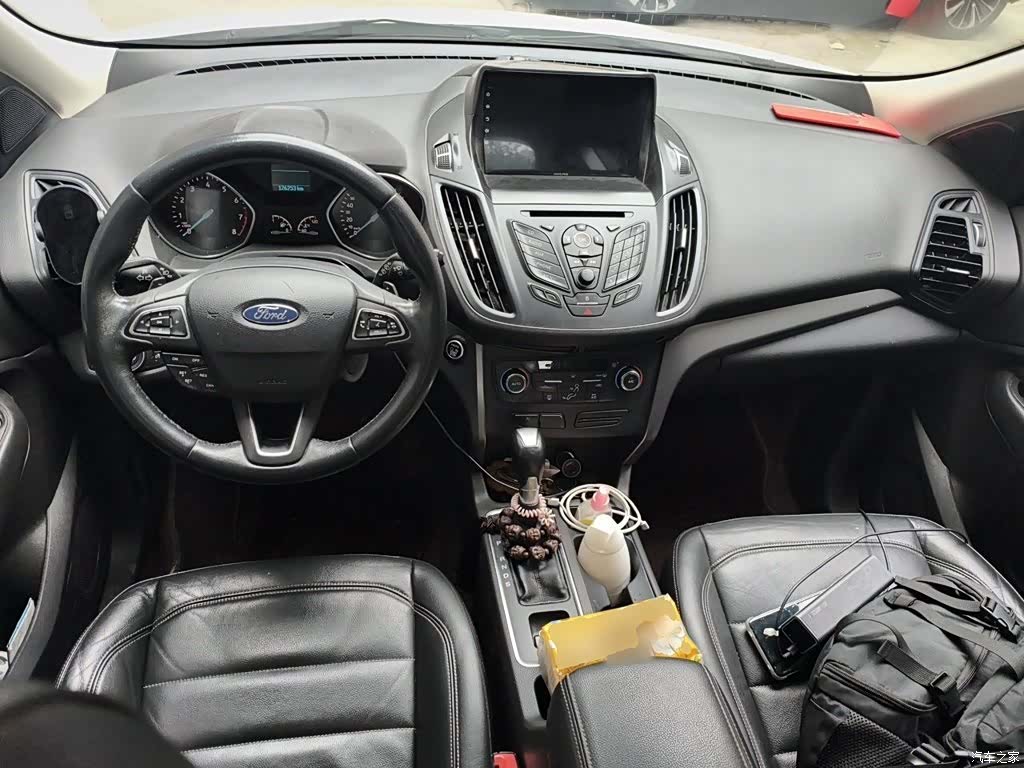 Ford Kuga, 2017 6