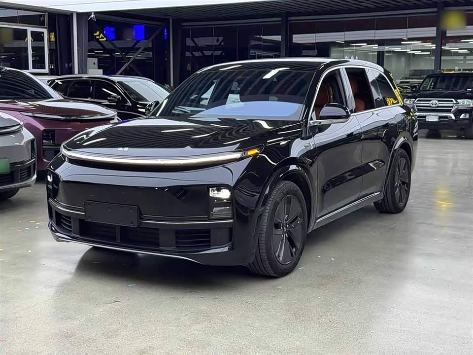 Li Auto Ideal L8