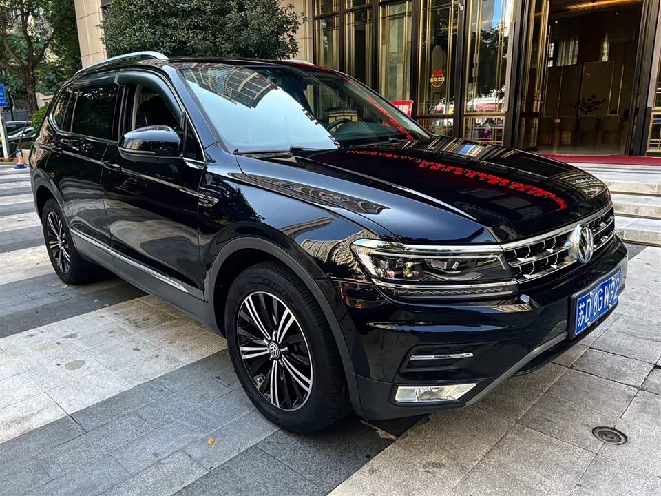 Volkswagen Tiguan L