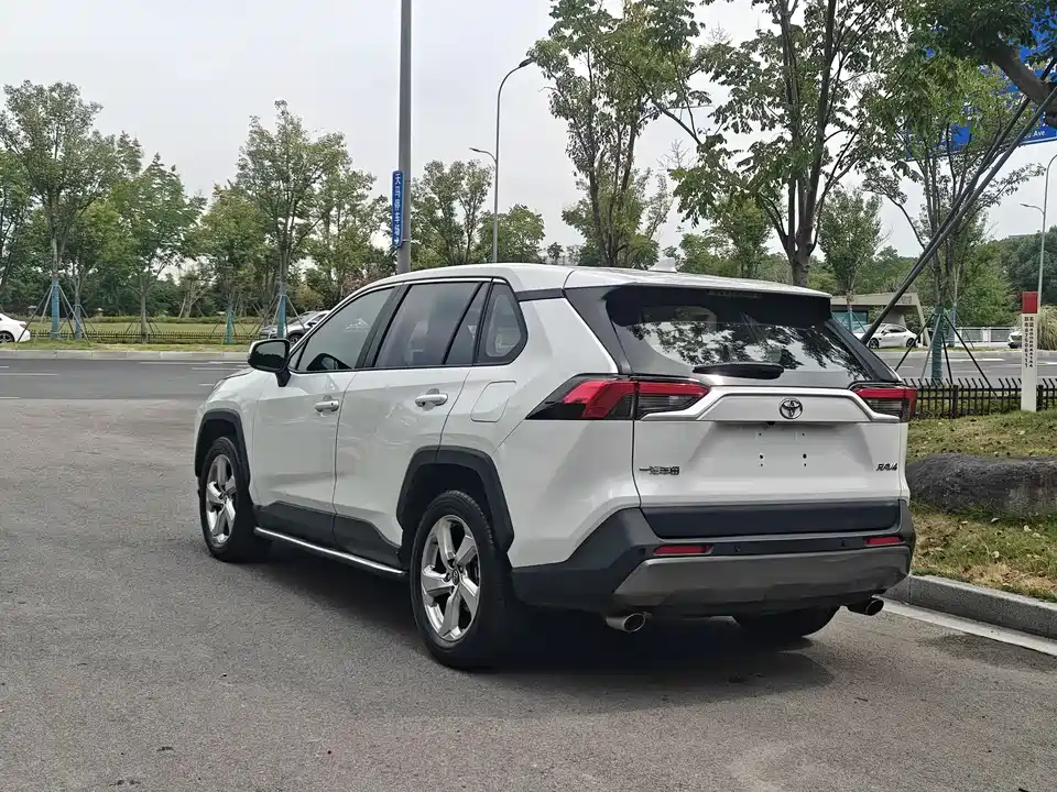 Toyota RAV4 Rongfang