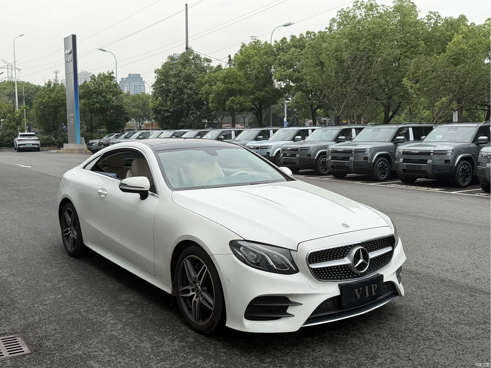 Mercedes-Benz E-Class, 2019 3