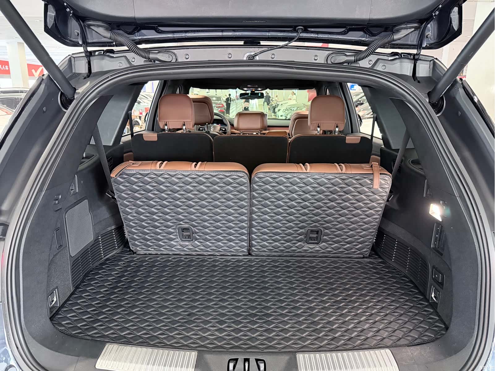 Lincoln Aviator, 2022 19
