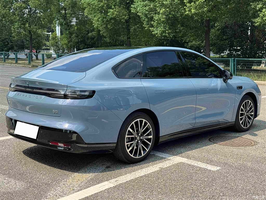 Leapmotor B01, 2025 11