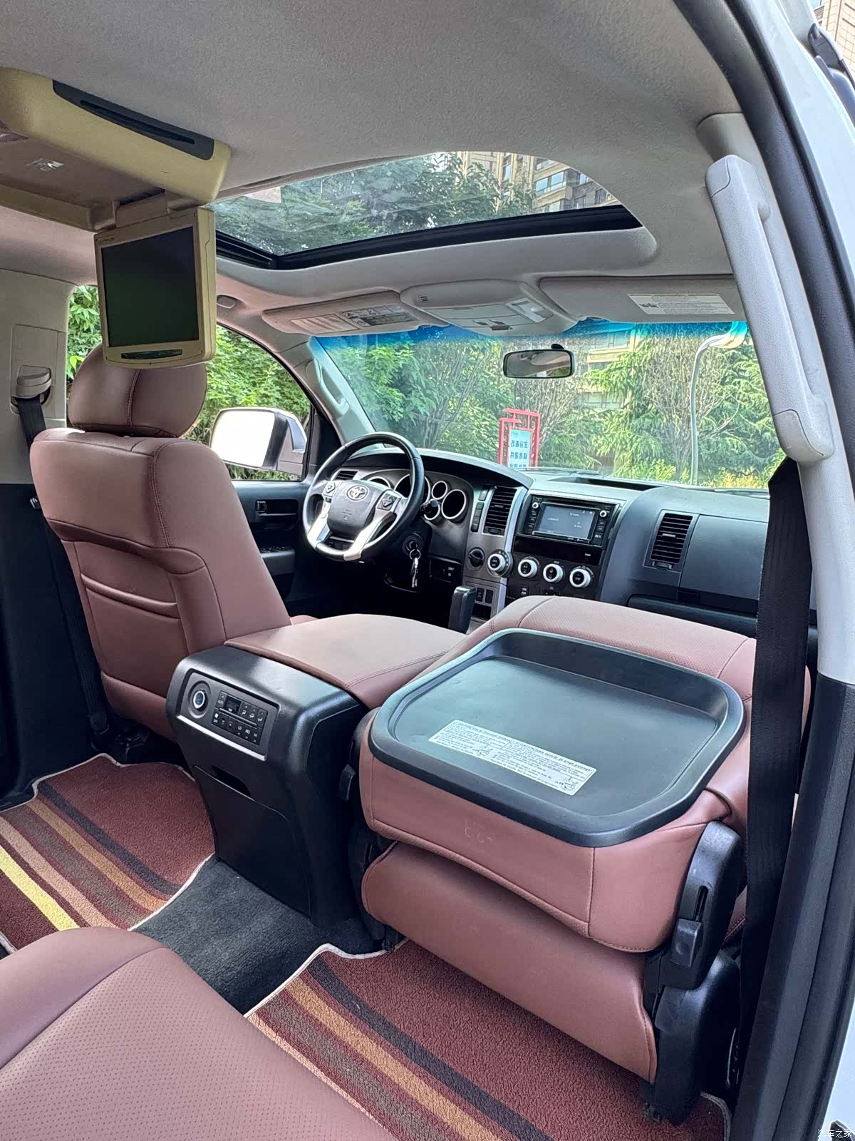 Toyota Sequoia, 2016 13
