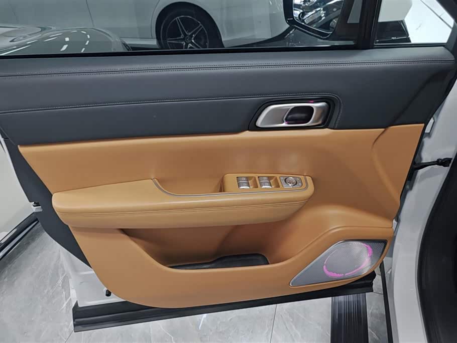 Li Auto Ideal ONE