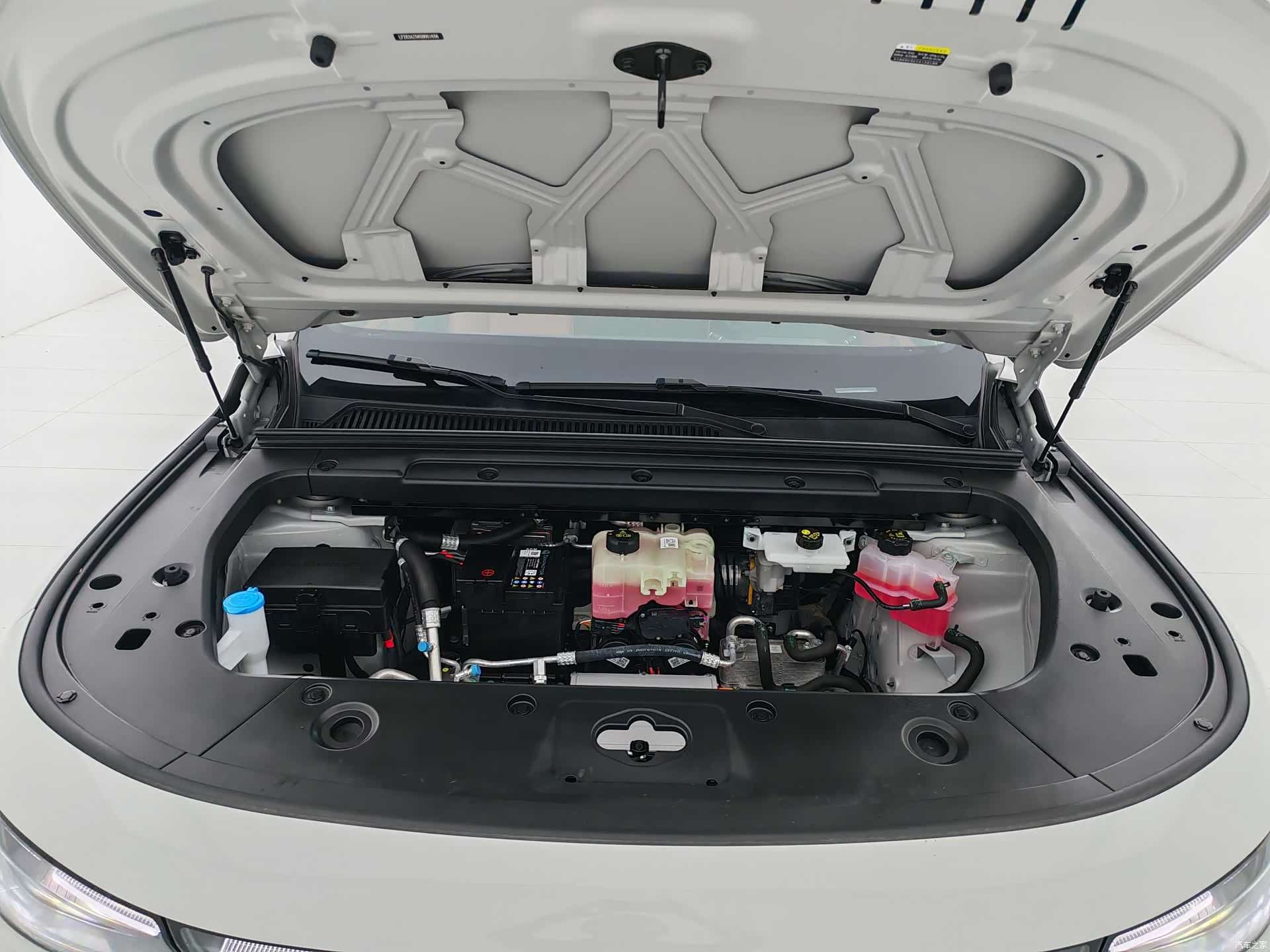 Leapmotor C10, 2025 21