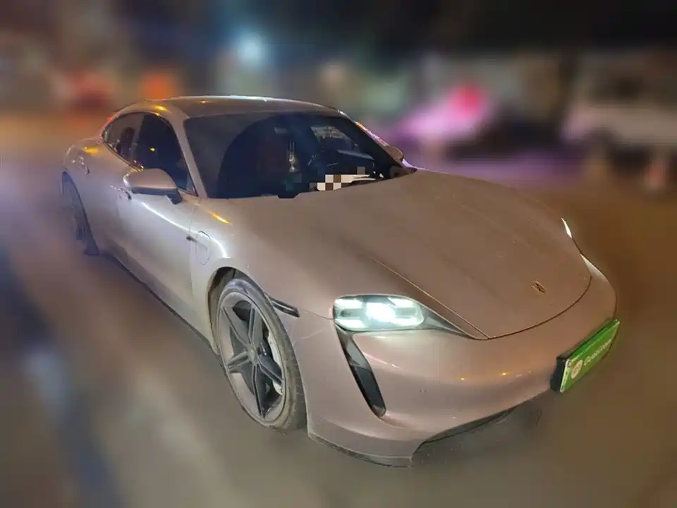 Porsche Taycan
