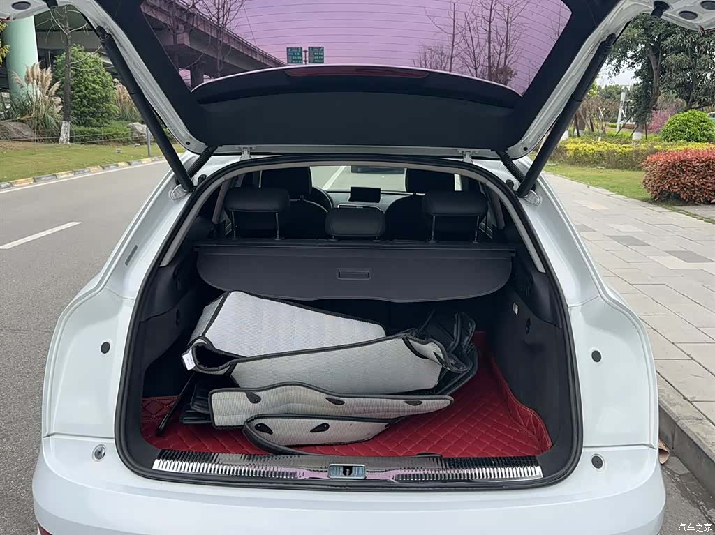 Audi Q3, 2017 10
