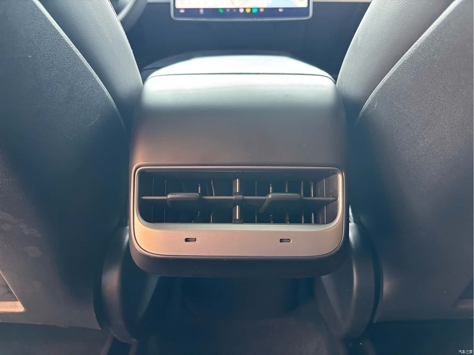 Tesla Model Y, 2021 21