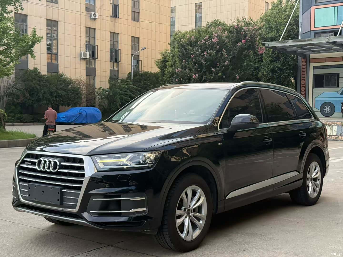 Audi Q7, 2016 1