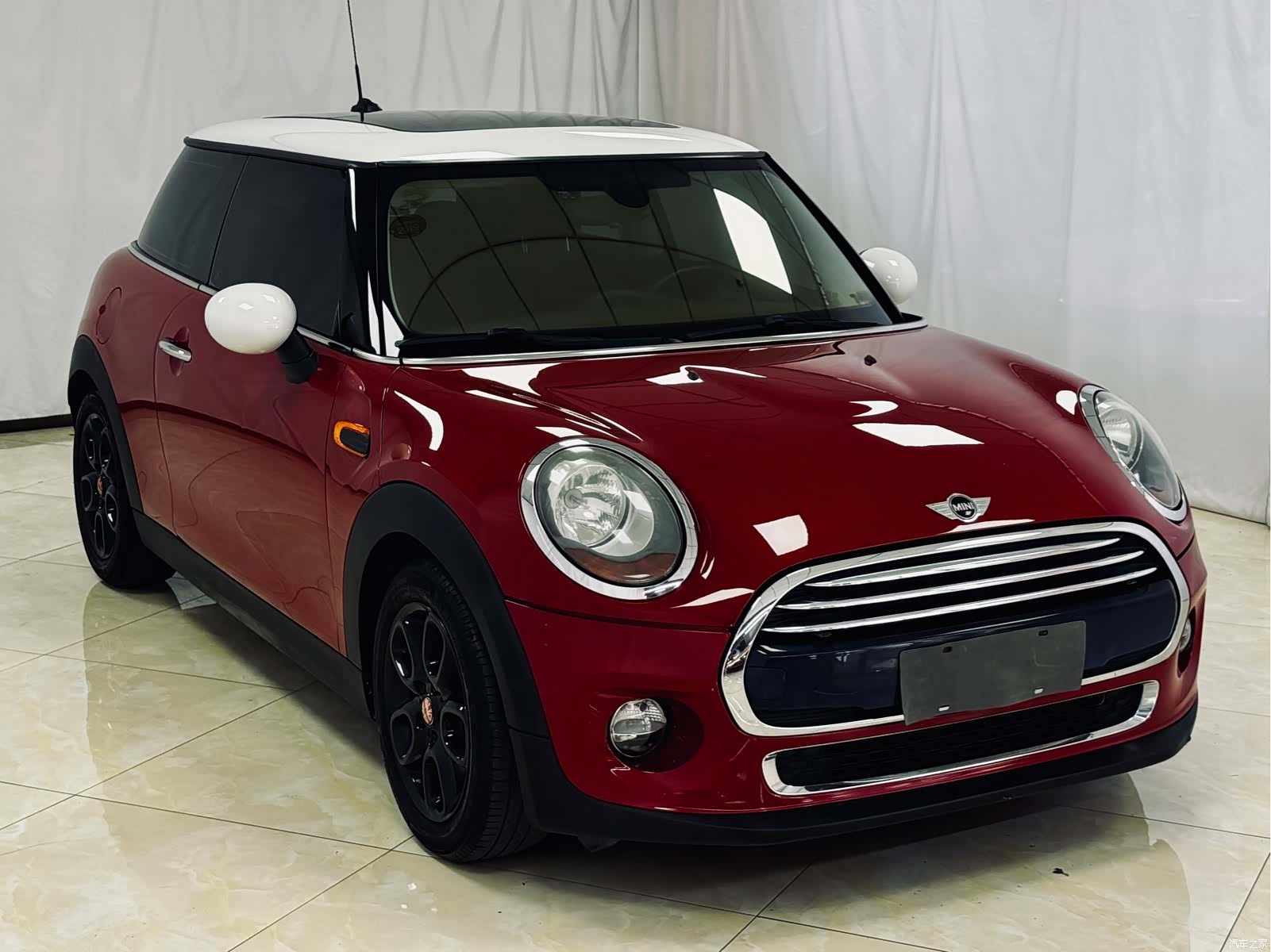 Mini Cooper, 2014 3