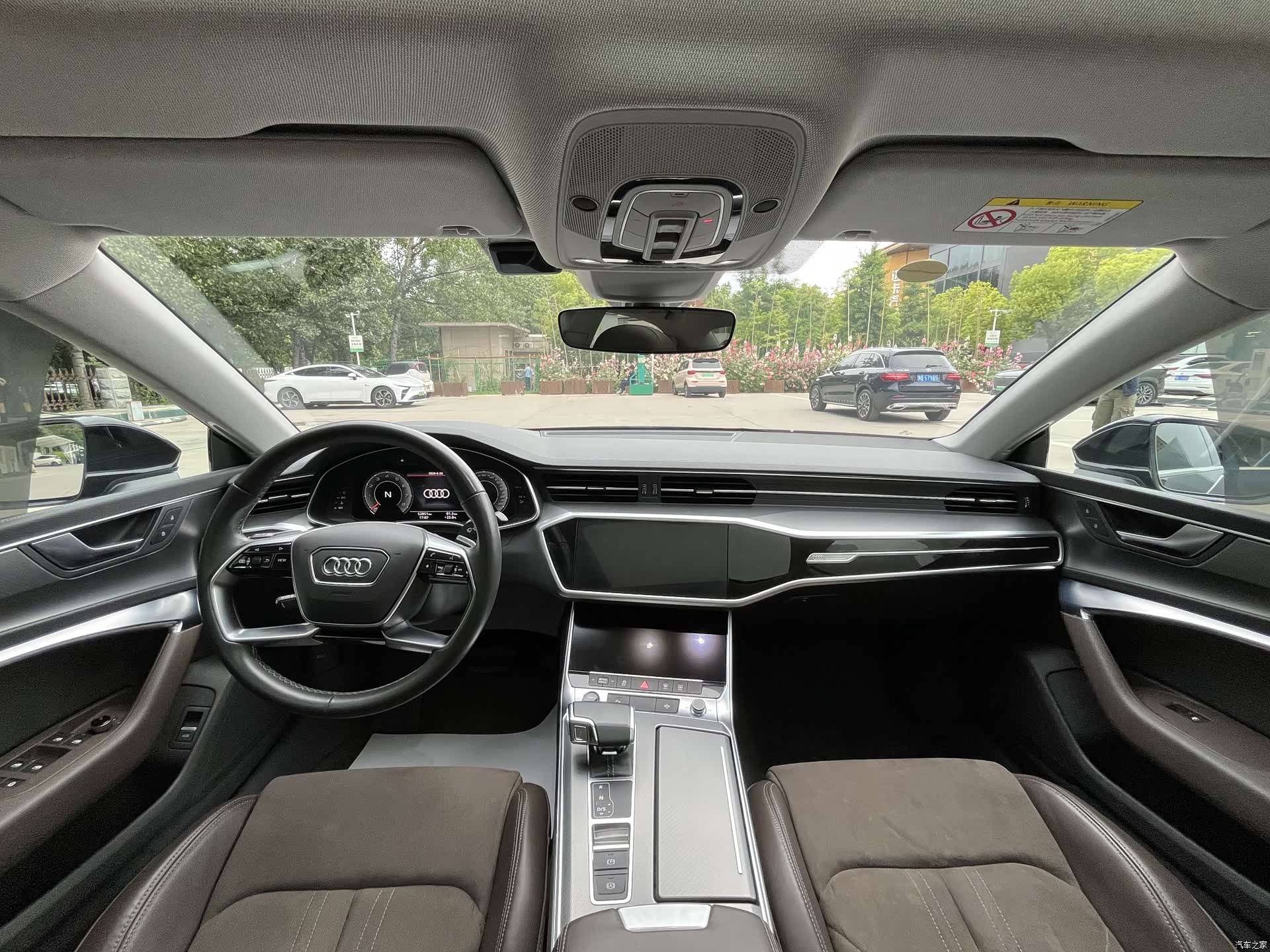 Audi A7L, 2024 12