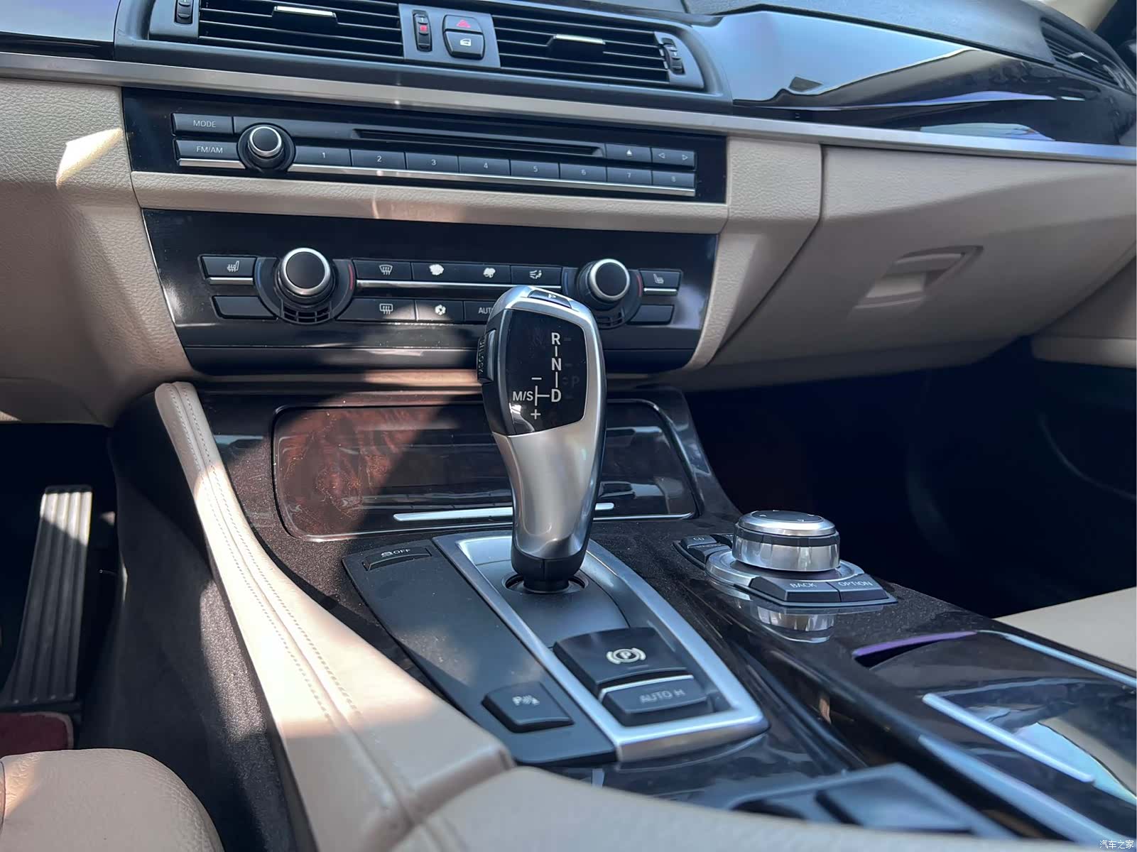 BMW 5 Series, 2012 14