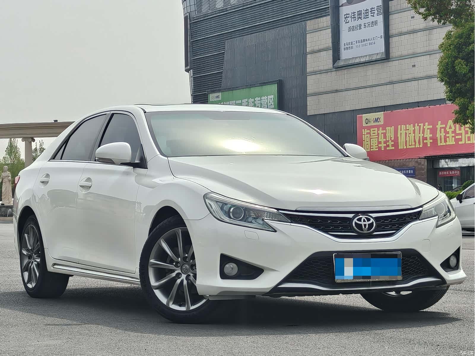 Toyota 2.5V, 2014 3