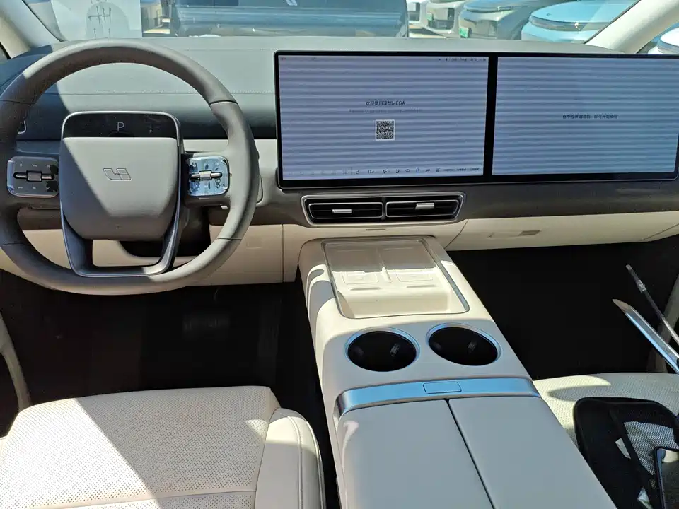 Li Auto Ideal MEGA