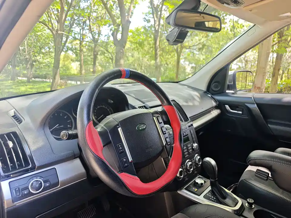 Land Rover Freelander 2