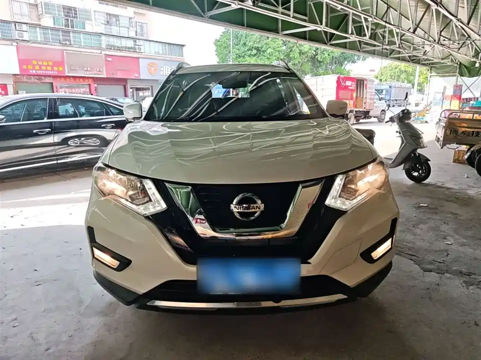 Nissan Qijun