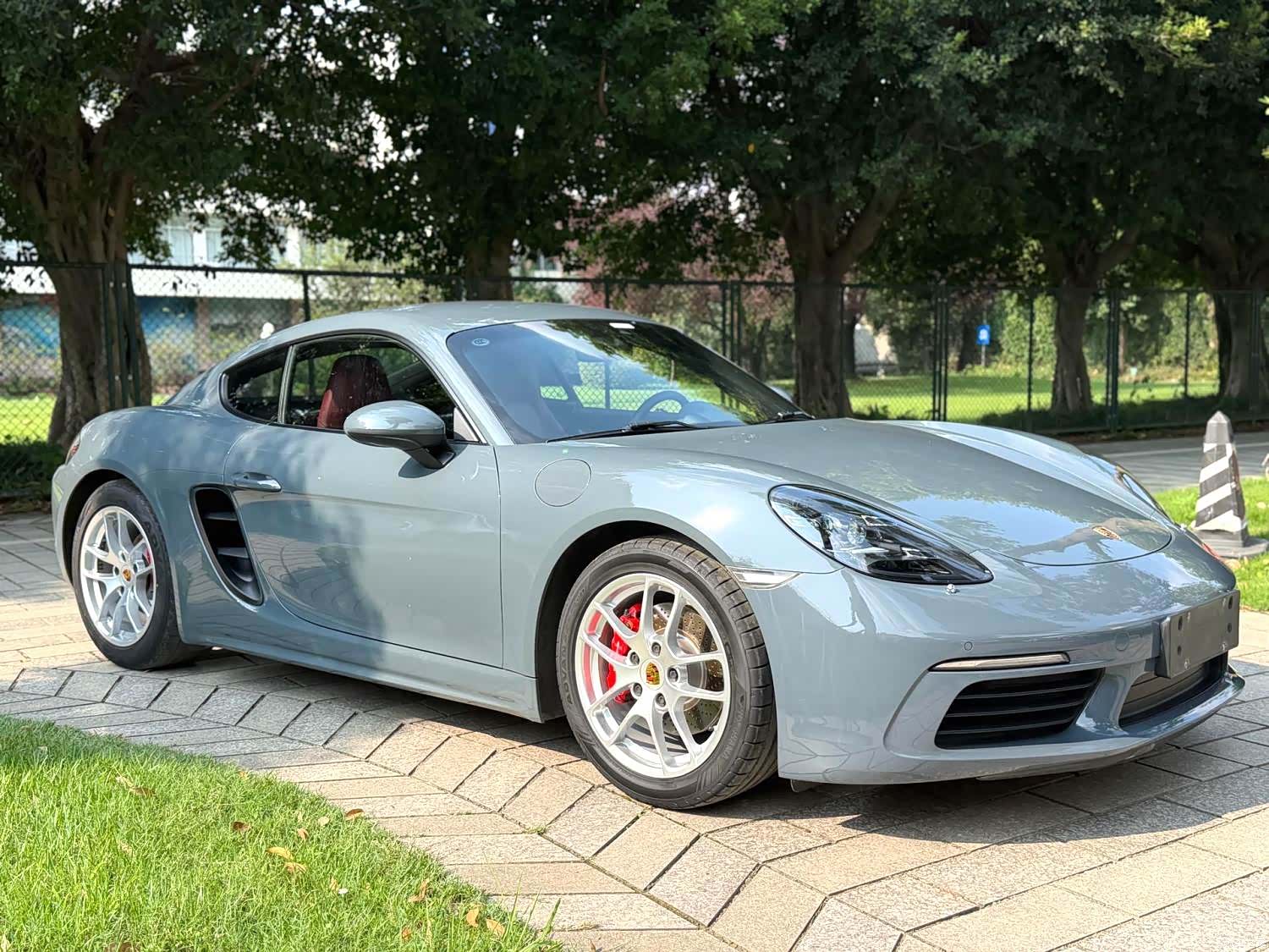 Porsche Cayman, 2016 3