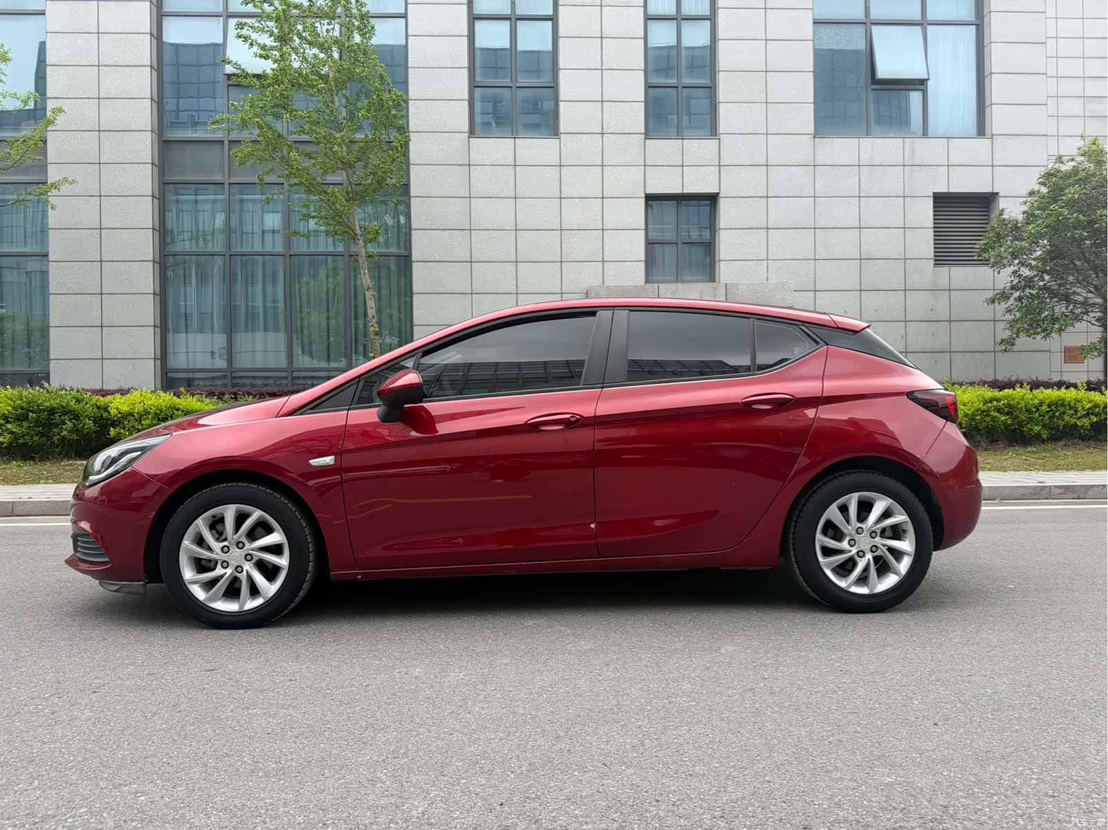 Buick Verano, 2019 8