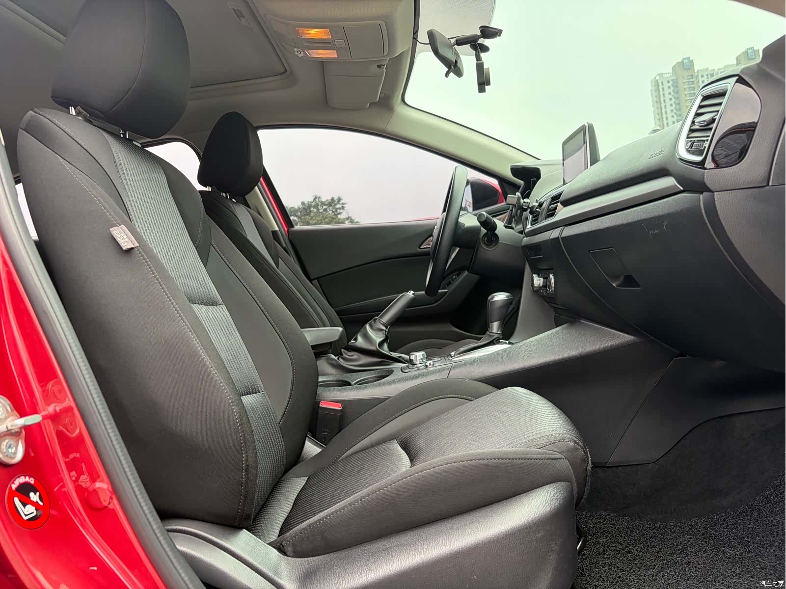 Mazda Mazda3, 2016 12