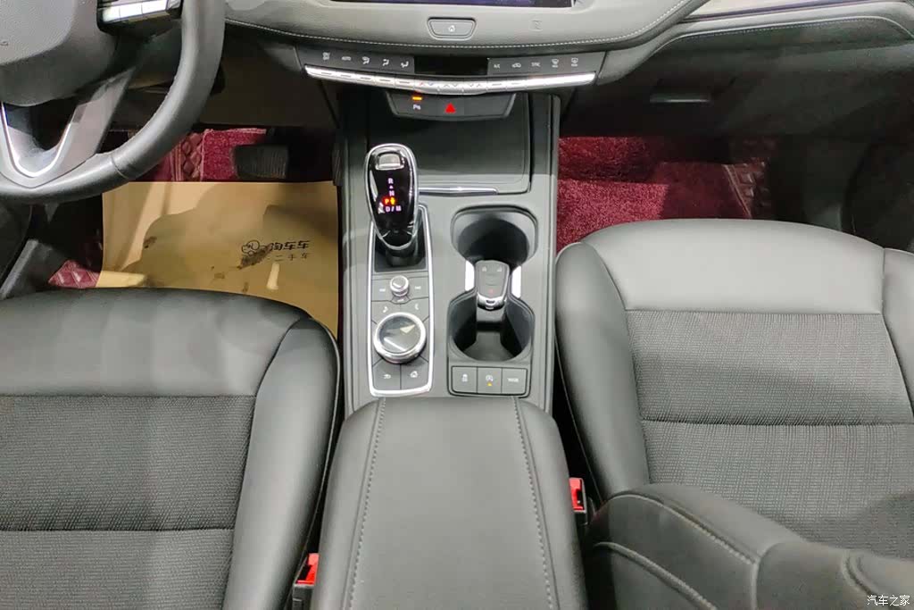Cadillac XT4, 2021 16
