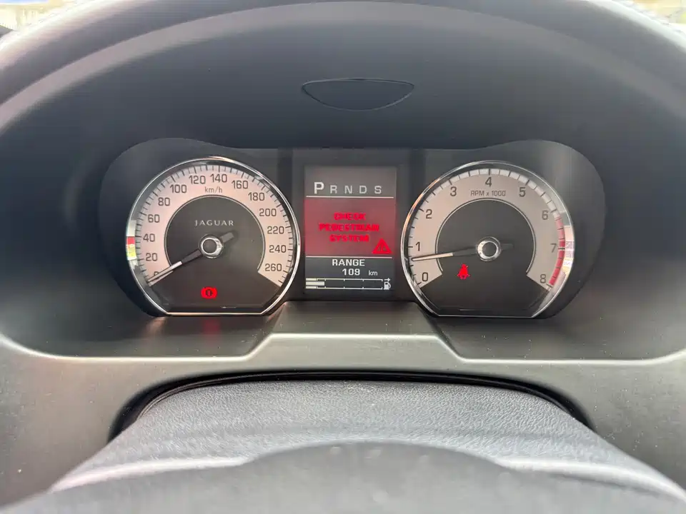 Jaguar XF