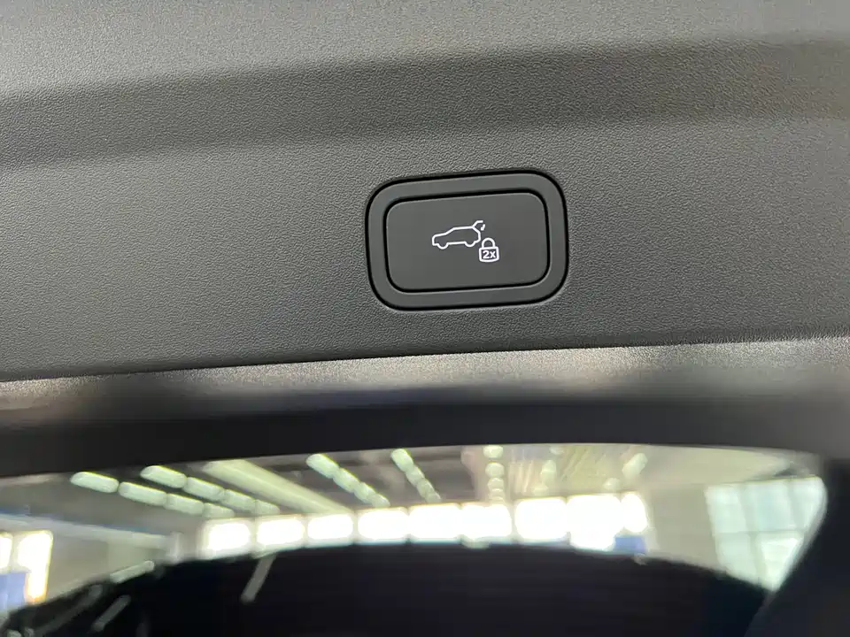 Li Auto Ideal L6