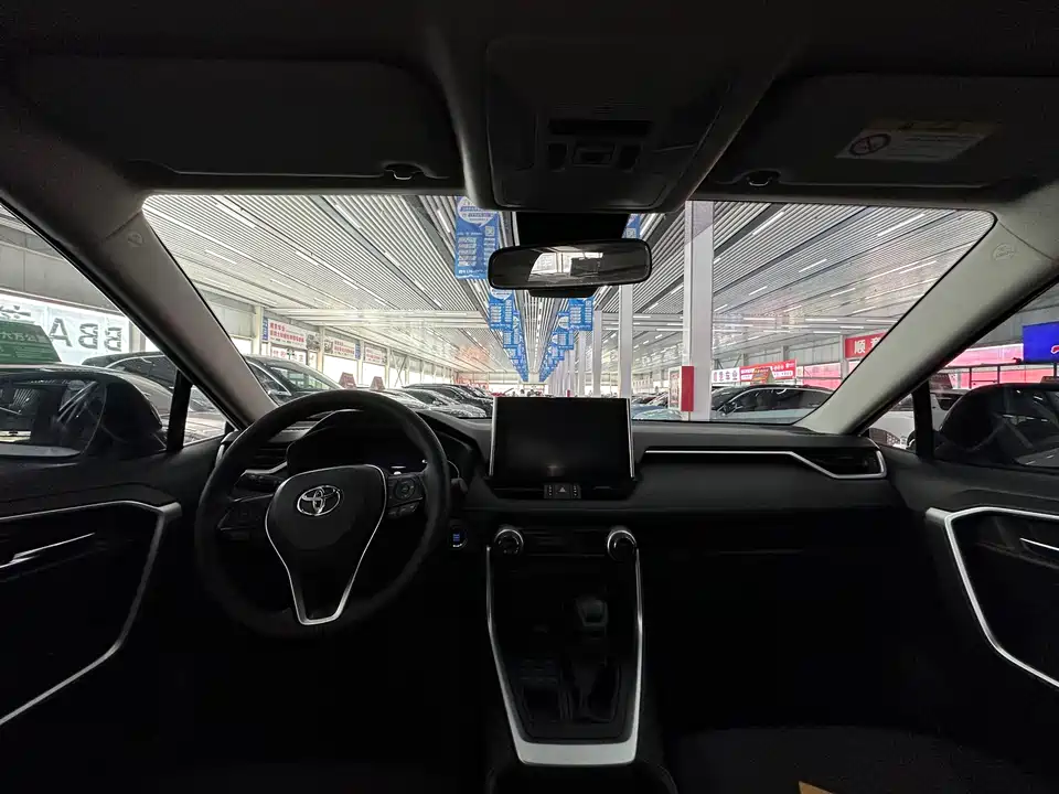 Toyota RAV4 Rongfang