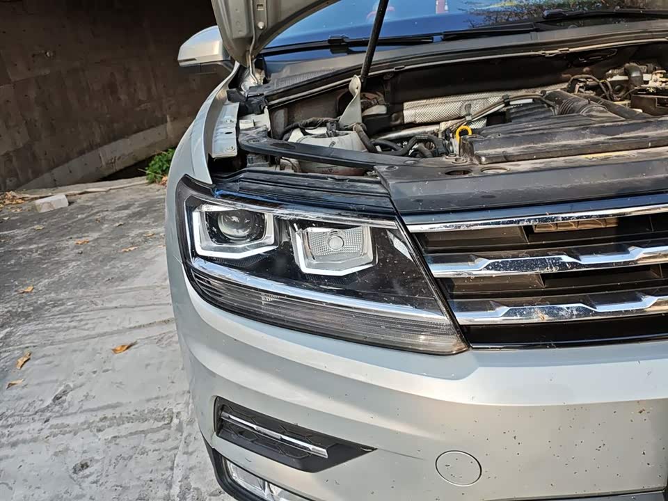 Volkswagen Tiguan L
