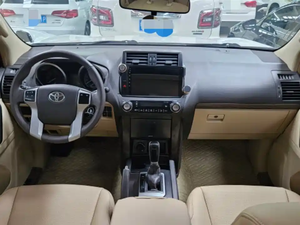 Toyota Prado