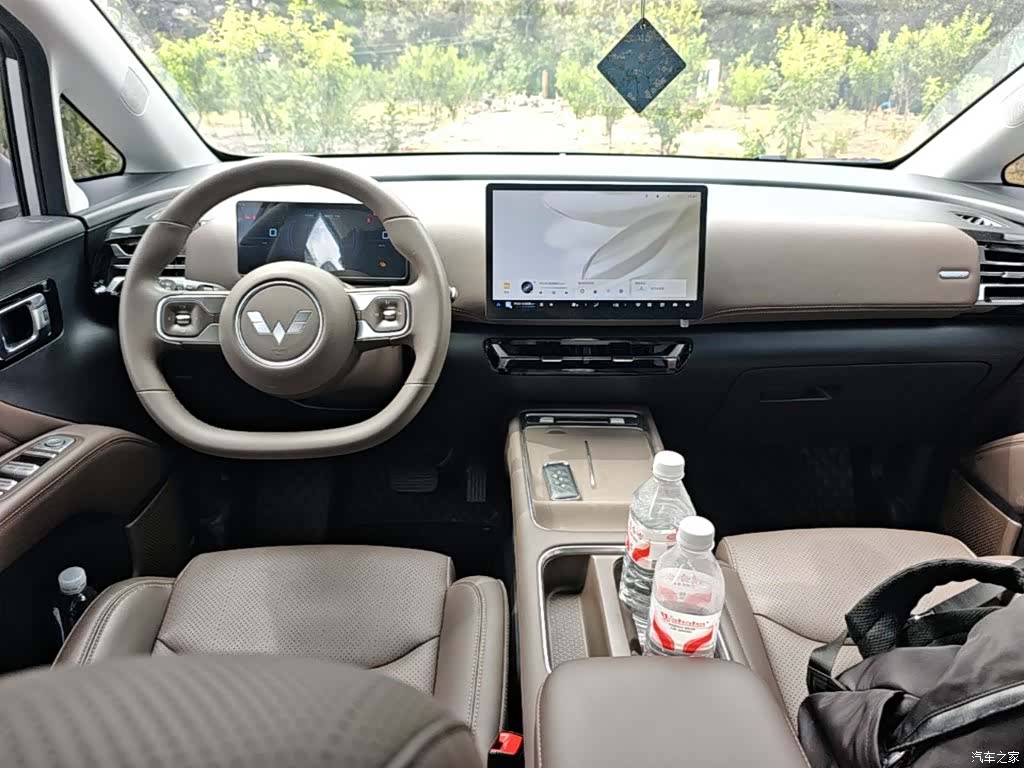 Wuling 730, 2025 10