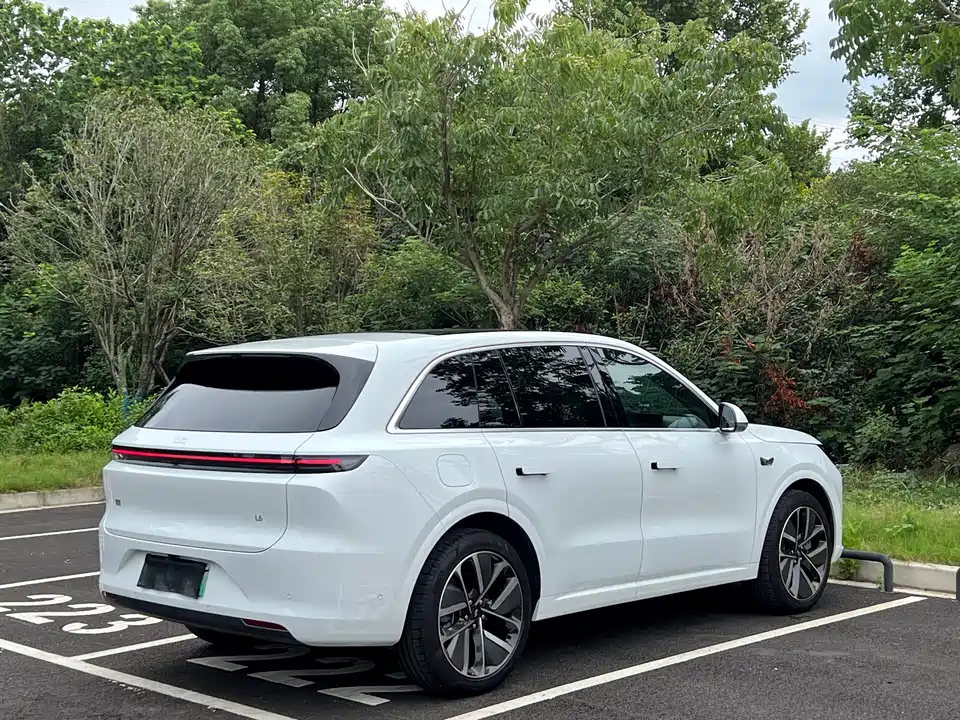 Li Auto Ideal L6