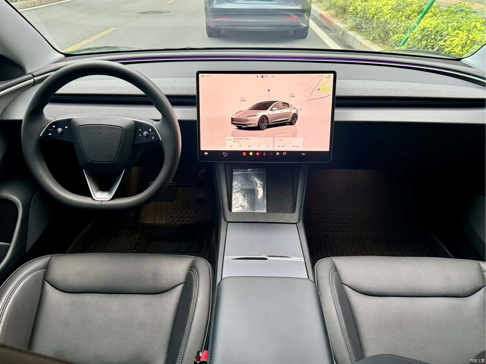 Tesla Model 3, 2023 4