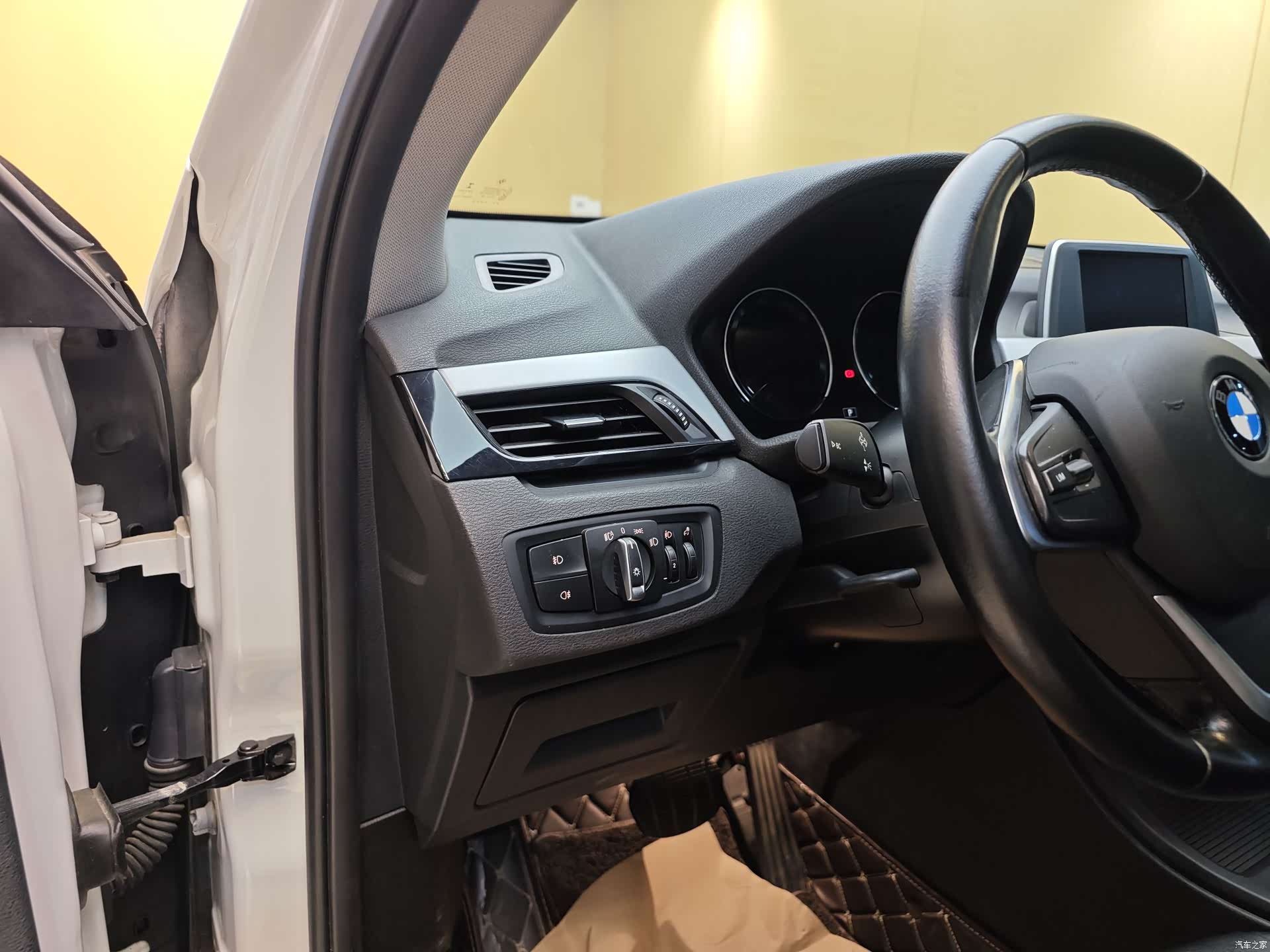 BMW X1, 2019 12