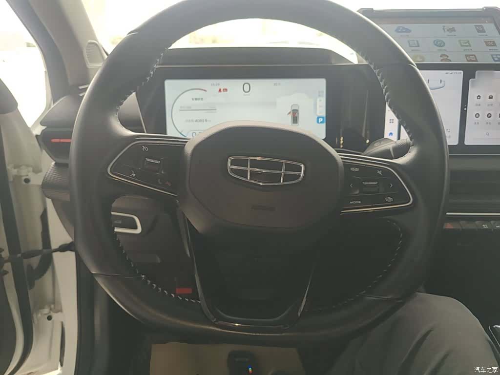 Geely Binray, 2023 11